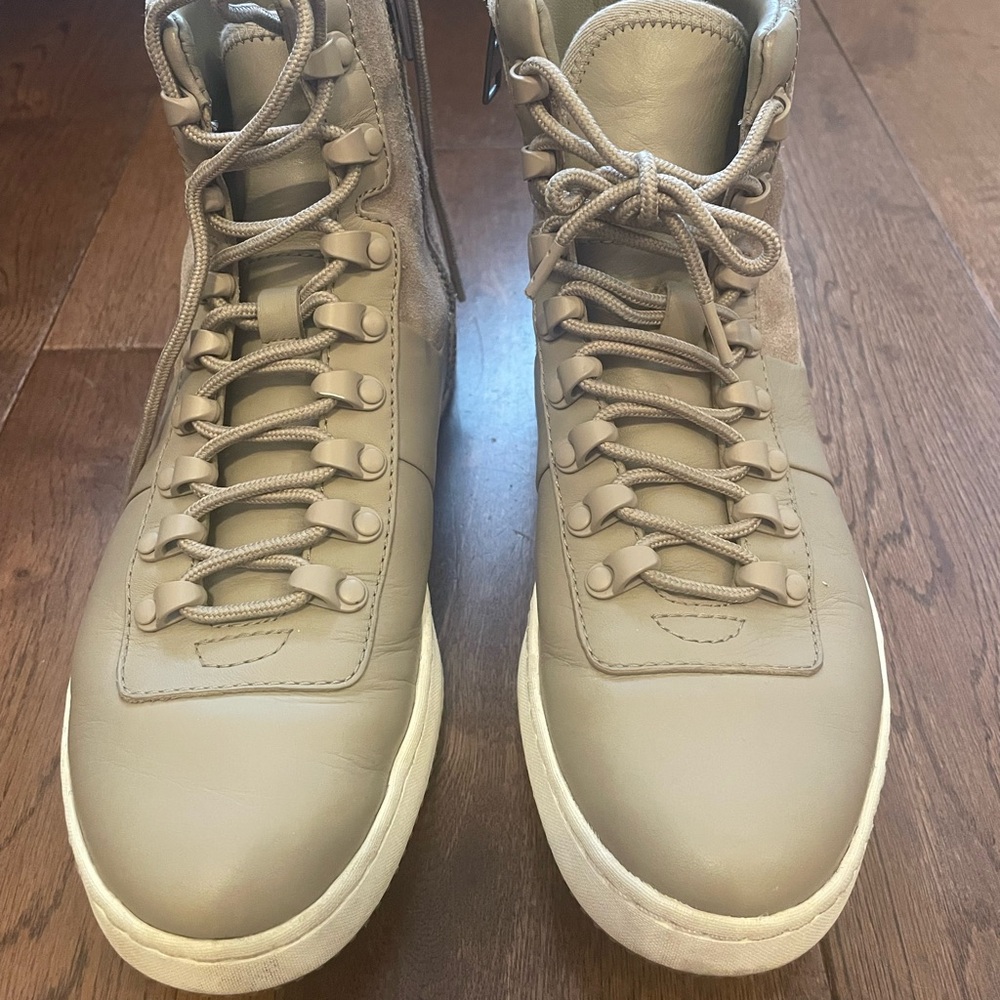 Vince Women's Rowan High Top Leather Sneakers Size 6